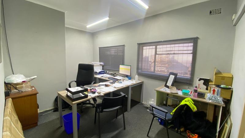 To Let commercial Property for Rent in Beaconvale Western Cape